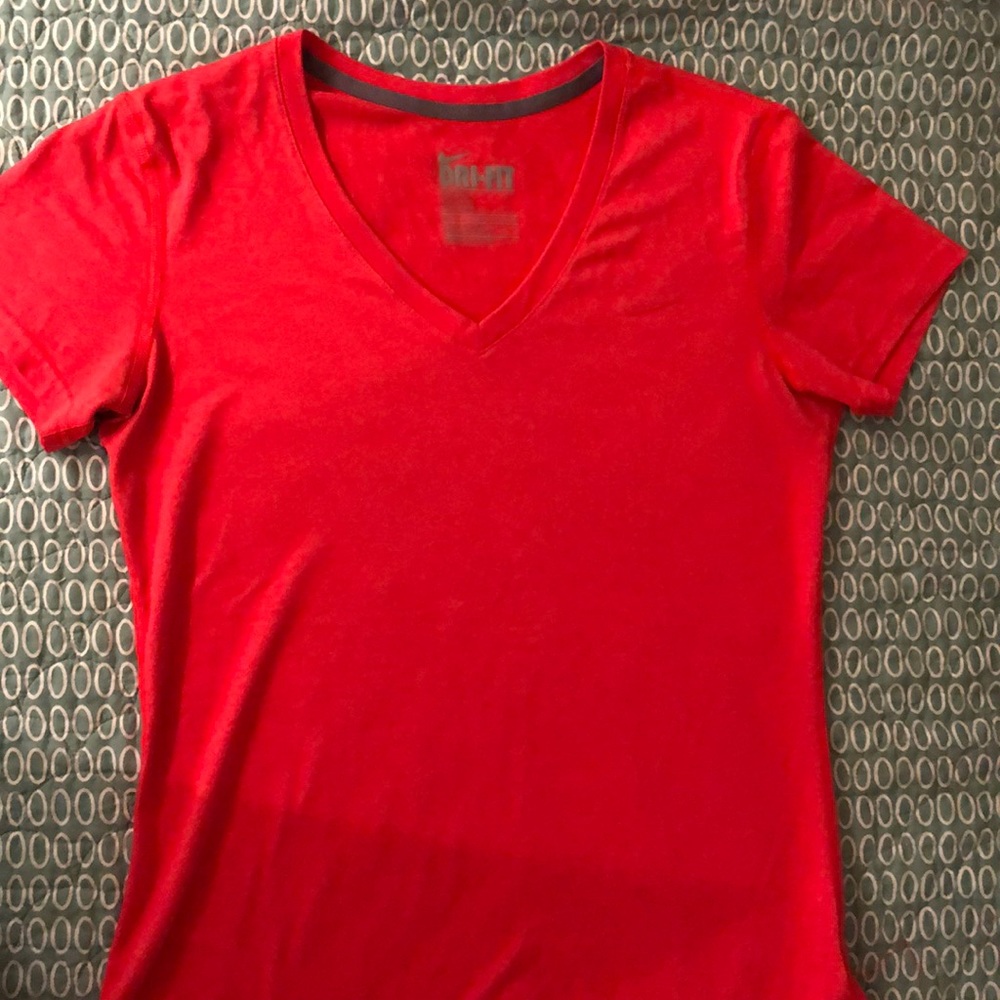 Nike top